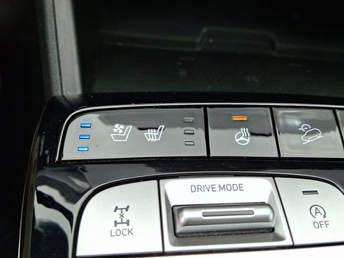 Certified 2023 Hyundai Tucson Limited AWD/4WD image 25