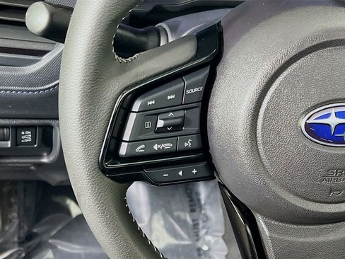 Used 2025 Subaru Forester Premium w/ Convenience Package #2 image 10