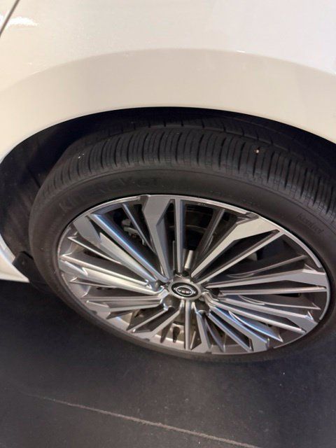Used 2023 Nissan Altima 2.5 SL AWD/4WD image 18