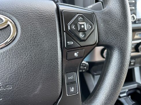 Used 2022 Toyota Tacoma SR AWD/4WD image 20