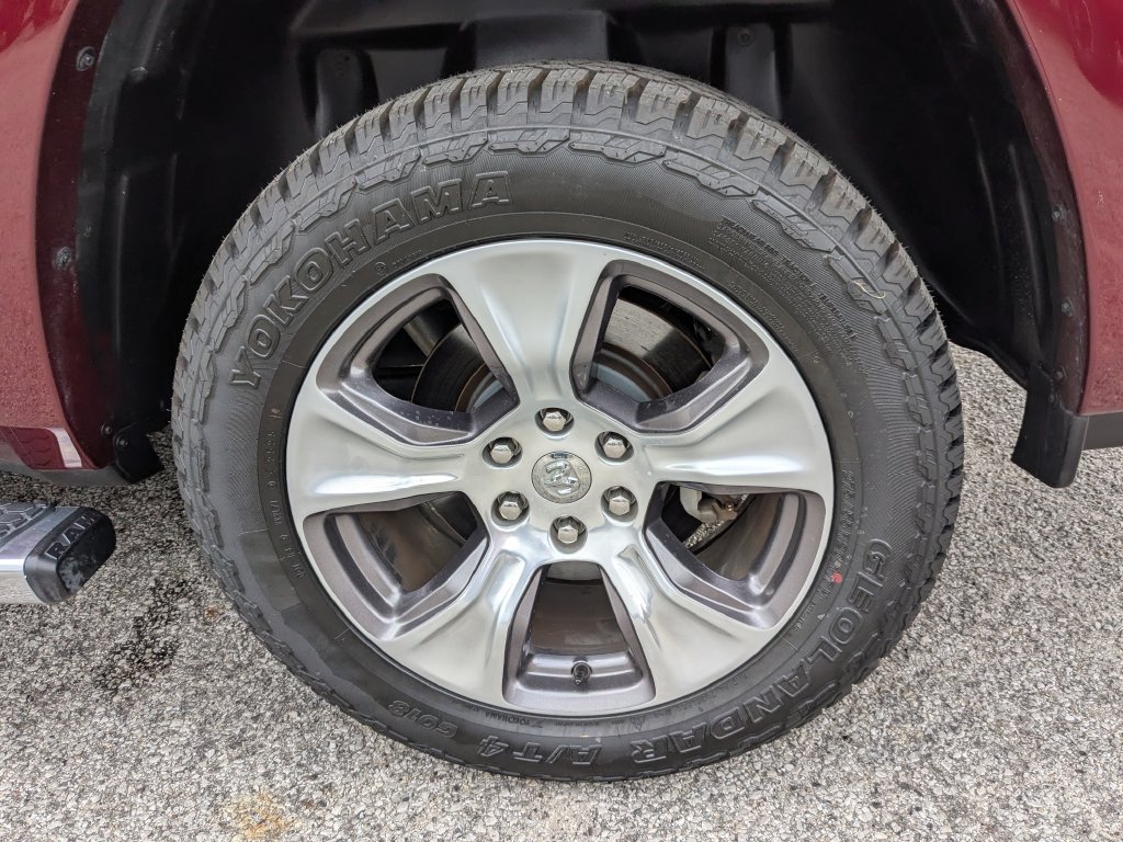 Used 2020 RAM 1500 Laramie w/ Sport Appearance Package AWD/4WD image 16