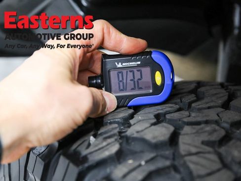 Used 2020 Jeep Wrangler Unlimited Rubicon w/ LED Lighting Group AWD/4WD image 32