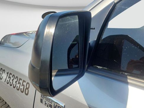 Used 2018 Toyota Tundra SR5 w/ SR5 Upgrade Package image 4