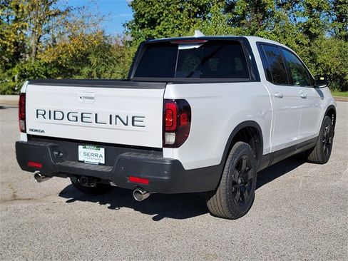 New 2026 Honda Ridgeline Black Edition image 6