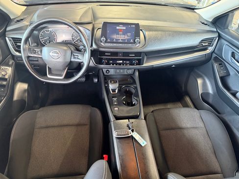 Used 2025 Nissan Rogue SV FWD image 26