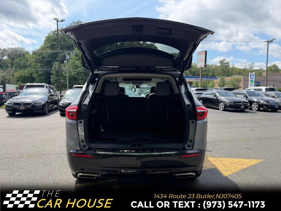 Used 2021 Buick Enclave Essence w/ Sound and Sites Package AWD/4WD image 18