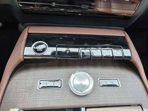 New 2026 Lincoln Navigator Reserve image 11