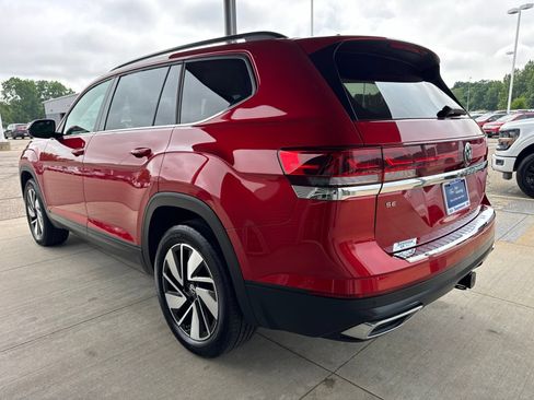 Used 2024 Volkswagen Atlas SE AWD/4WD image 5