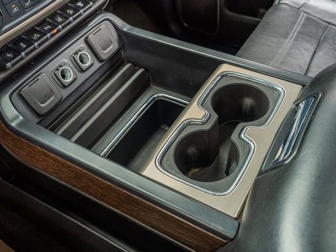 Used 2017 GMC Sierra 2500 Denali w/ Duramax Plus Package image 28