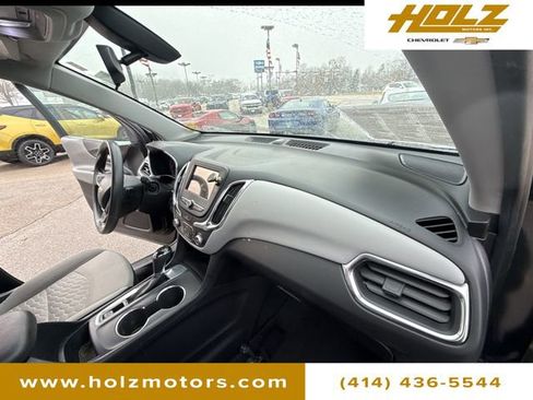 Used 2019 Chevrolet Equinox LS w/ LS Convenience Package image 26