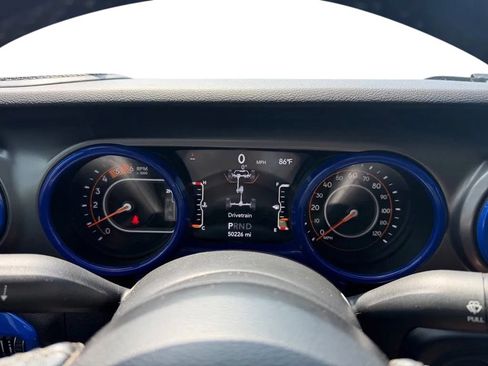 Used 2021 Jeep Gladiator Sport AWD/4WD image 18