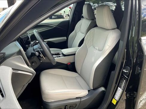 Used 2025 Lexus RX 350 Premium w/ Accessory Package AWD/4WD image 8
