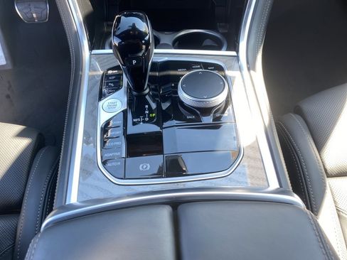Used 2025 BMW 840i w/ Driving Assistance Package image 14