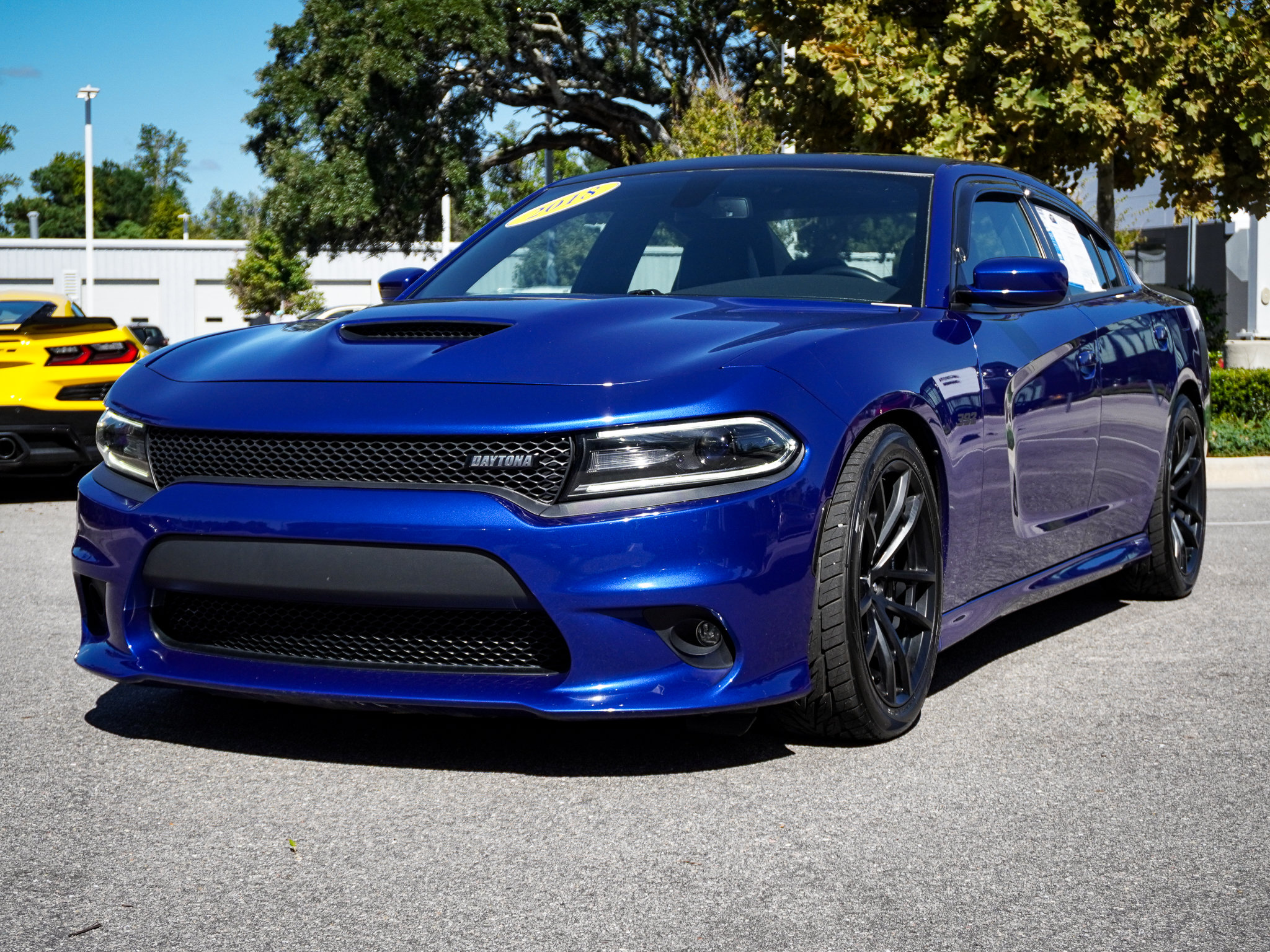 Used 2018 Dodge Charger R/T RWD image 5