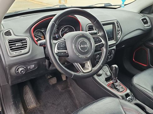 Used 2019 Jeep Compass Trailhawk image 15