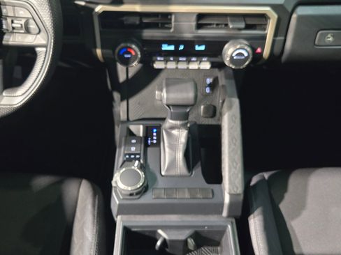 Used 2024 Toyota Tacoma SR image 15