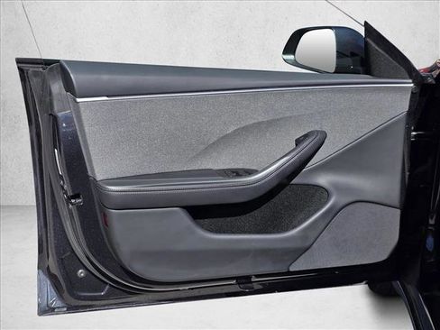 Used 2025 Tesla Model 3 Long Range image 10