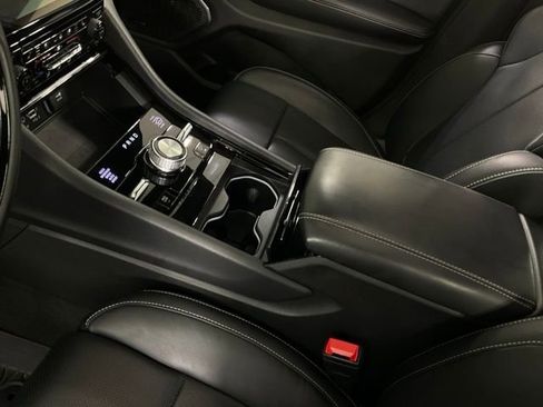 Used 2025 Jeep Grand Cherokee Overland w/ Adv Protech Group III image 22