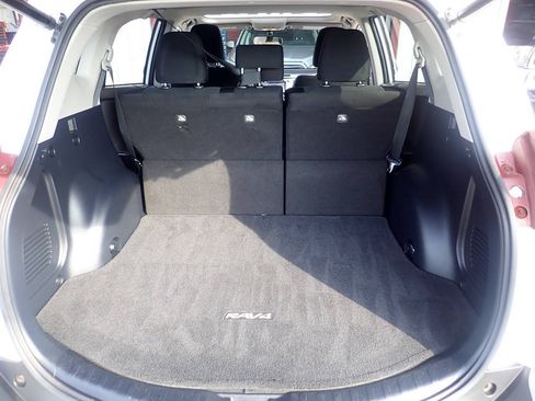 Used 2015 Toyota RAV4 XLE AWD/4WD image 17