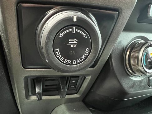 Used 2018 Ford F150 Raptor w/ Equipment Group 802A Luxury image 39