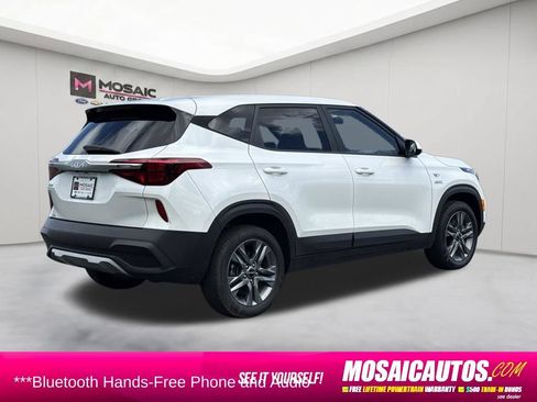 Used 2023 Kia Seltos LX AWD/4WD image 7