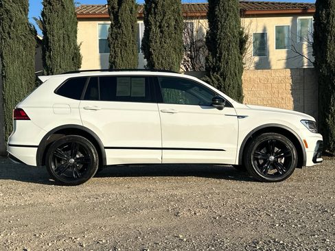 Used 2019 Volkswagen Tiguan SEL Premium R-Line image 3