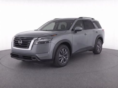 Used 2025 Nissan Pathfinder SV FWD image 8
