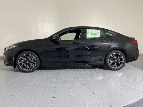 Used 2025 BMW 228i xDrive w/ Premium Package AWD/4WD image 2