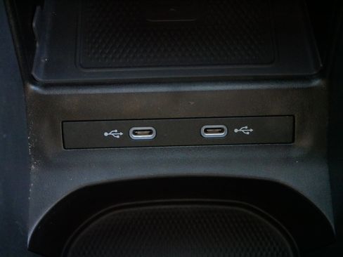 Certified 2022 Volkswagen ID.4 Pro S image 31