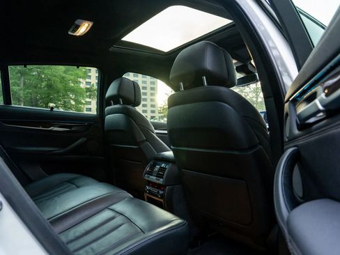 Used 2017 BMW X6 sDrive35i image 17