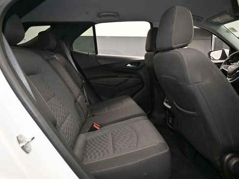 Used 2021 Chevrolet Equinox LT image 36