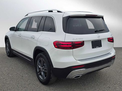 Used 2026 Mercedes-Benz GLB 250 4MATIC image 6