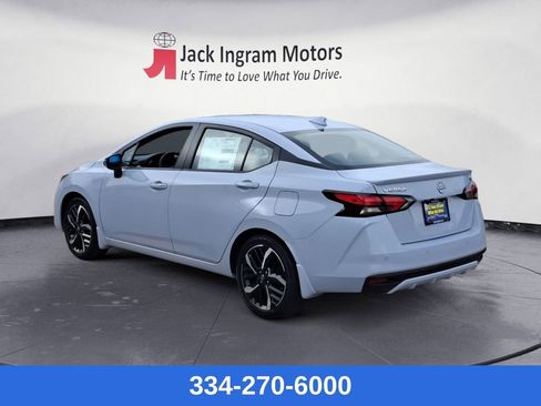 New 2025 Nissan Versa SR w/ Trunk Package image 3