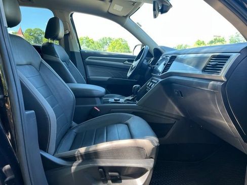 Used 2022 Volkswagen Atlas SEL Premium AWD/4WD image 22