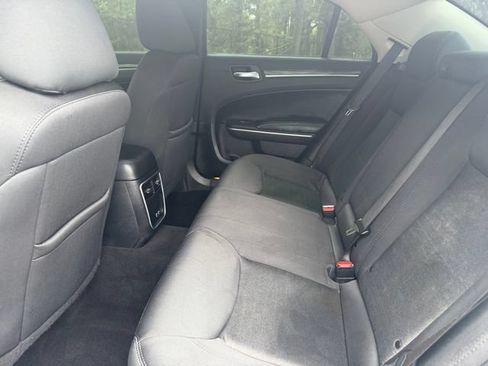 Used 2021 Chrysler 300 Touring w/ Sport Appearance Package RWD image 11
