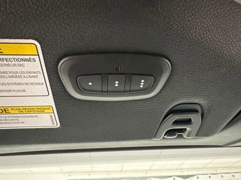 Used 2023 Jeep Gladiator Sport image 16