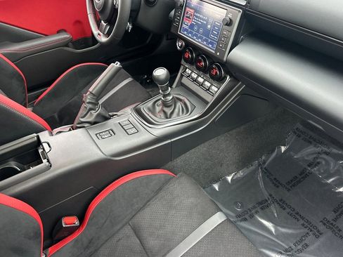 Used 2024 Toyota GR86 TRUENO Edition image 30