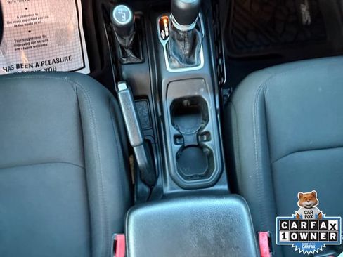 Used 2022 Jeep Gladiator Sport AWD/4WD image 3