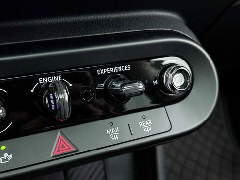 Used 2025 MINI Cooper S image 18