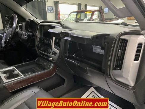 Used 2018 GMC Sierra 1500 SLT AWD/4WD image 39