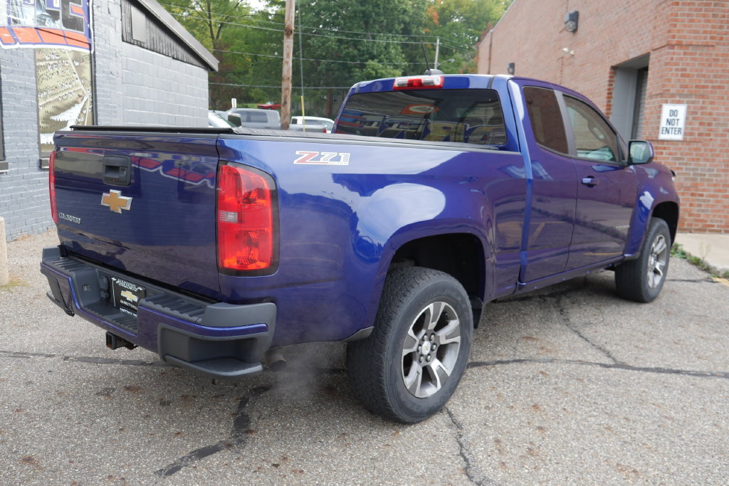 Used 2015 Chevrolet Colorado Z71 AWD/4WD image 4