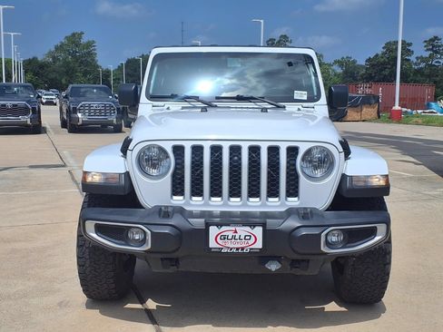 Used 2023 Jeep Gladiator Overland w/ Popular Equipment Package AWD/4WD image 4