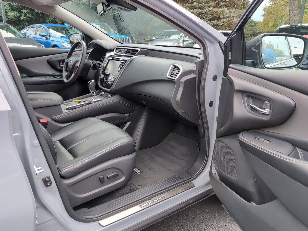 Used 2024 Nissan Murano SV w/ SV Midnight Edition Package AWD/4WD image 7