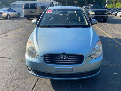 Used 2010 Hyundai Accent GLS image 6