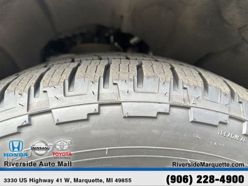 Used 2021 Chevrolet Silverado 1500 High Country AWD/4WD image 12