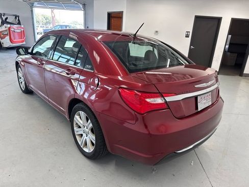Used 2013 Chrysler 200 LX FWD image 8