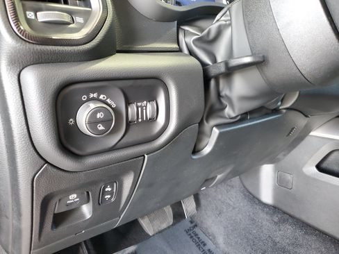 Used 2026 RAM 1500 Laramie AWD/4WD image 21