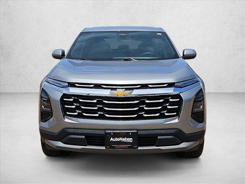Certified 2025 Chevrolet Equinox LT AWD/4WD image 2