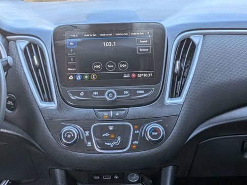 Used 2020 Chevrolet Malibu LS image 17