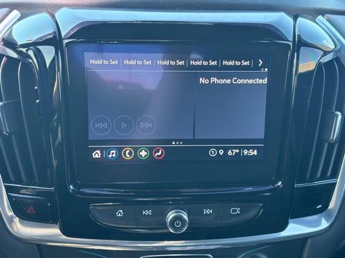 Used 2022 Chevrolet Traverse LT FWD image 23
